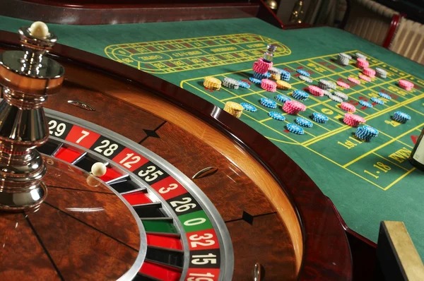 Angka Ikut live draw tracker showing real-time matches with highlight indicators
